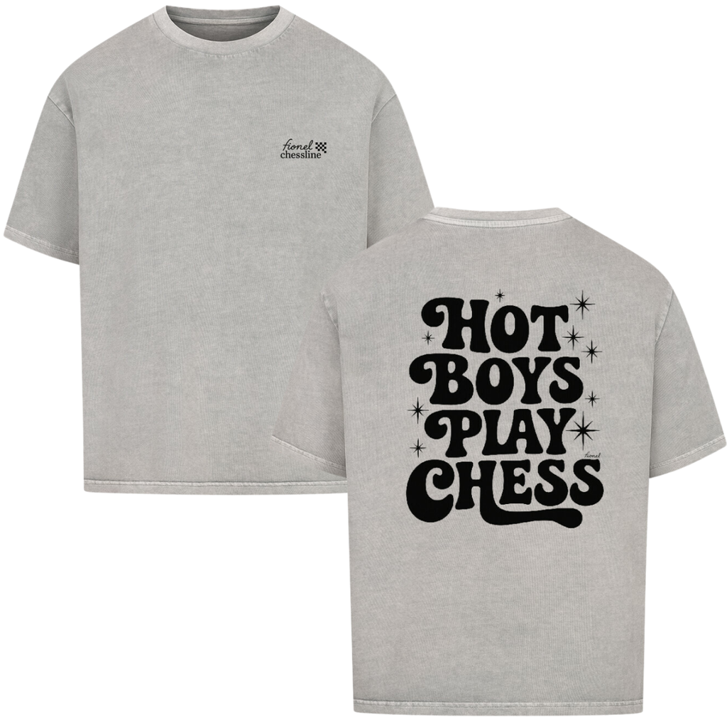 Hot Boys Play Chess - Oversize-T-Shirt